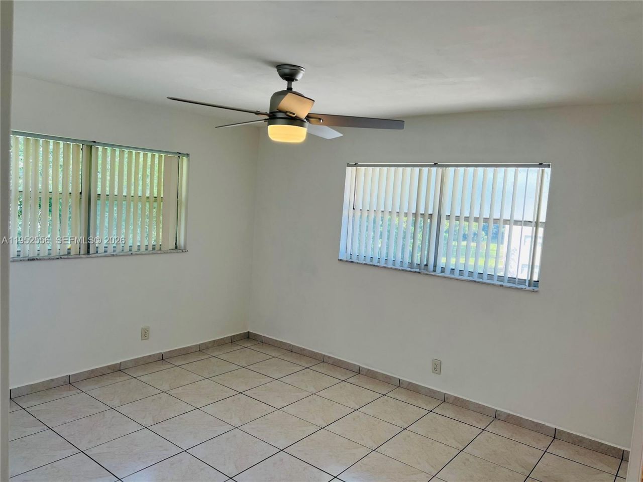 8000 Fairview Dr, Unit 310, Tamarac, FL 33321 Photo