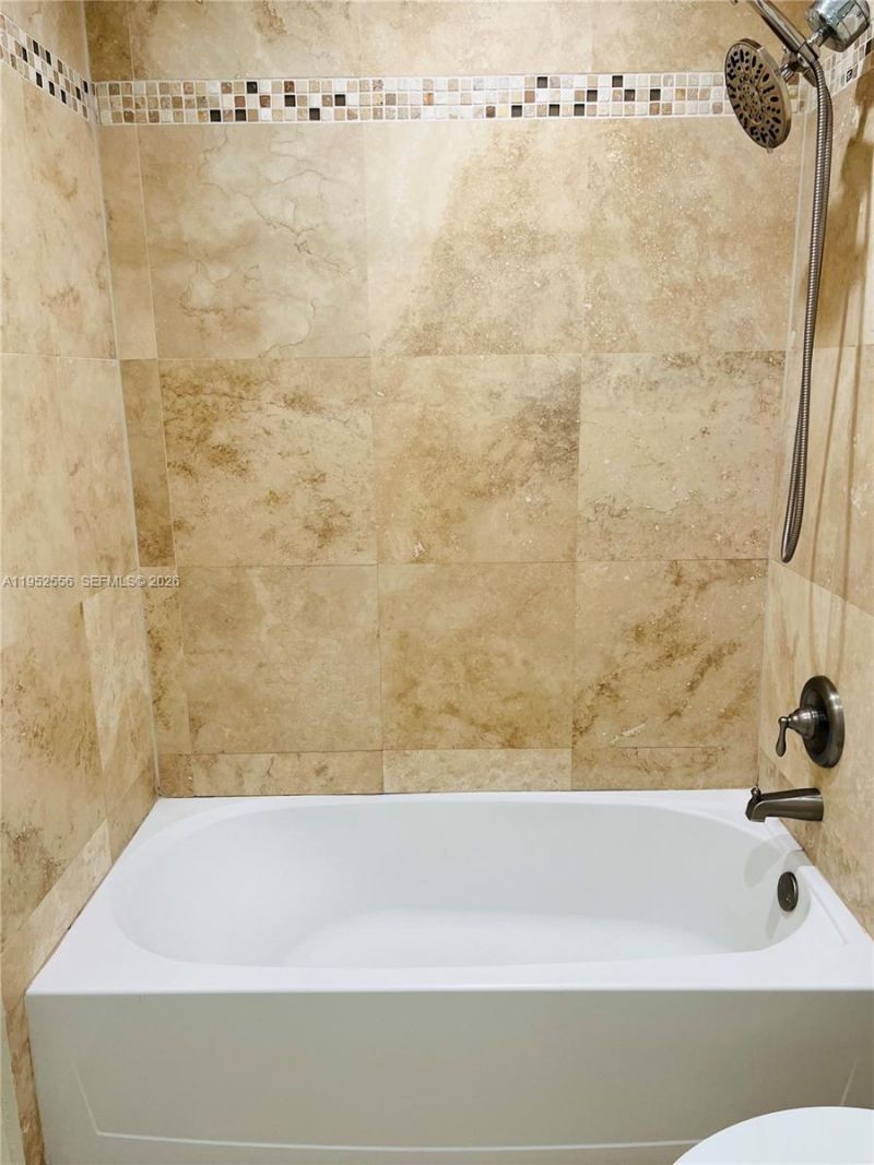 8000 Fairview Dr, Unit 310, Tamarac, FL 33321 Photo