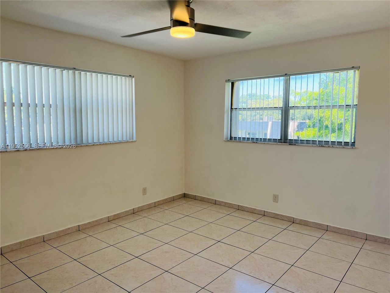 8000 Fairview Dr, Unit 310, Tamarac, FL 33321 Photo