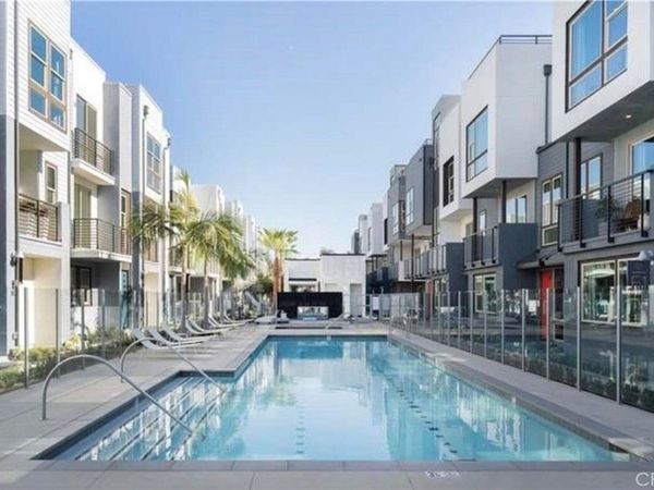 206 Placemark, Irvine, CA 92614