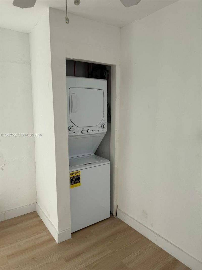 1263 NW 29th St, Miami, FL 33142 Photo