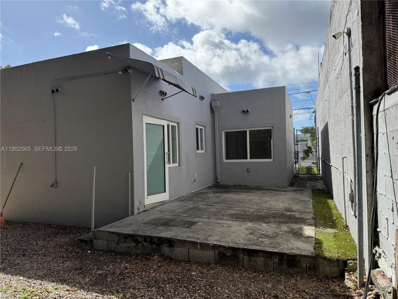 1263 NW 29th St, Miami, FL 33142 Photo