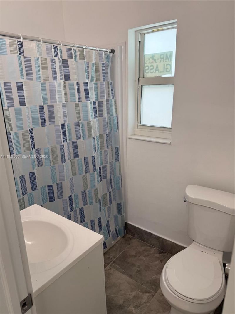 1263 NW 29th St, Miami, FL 33142 Photo