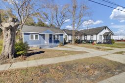 1904 Iris Street photo 4