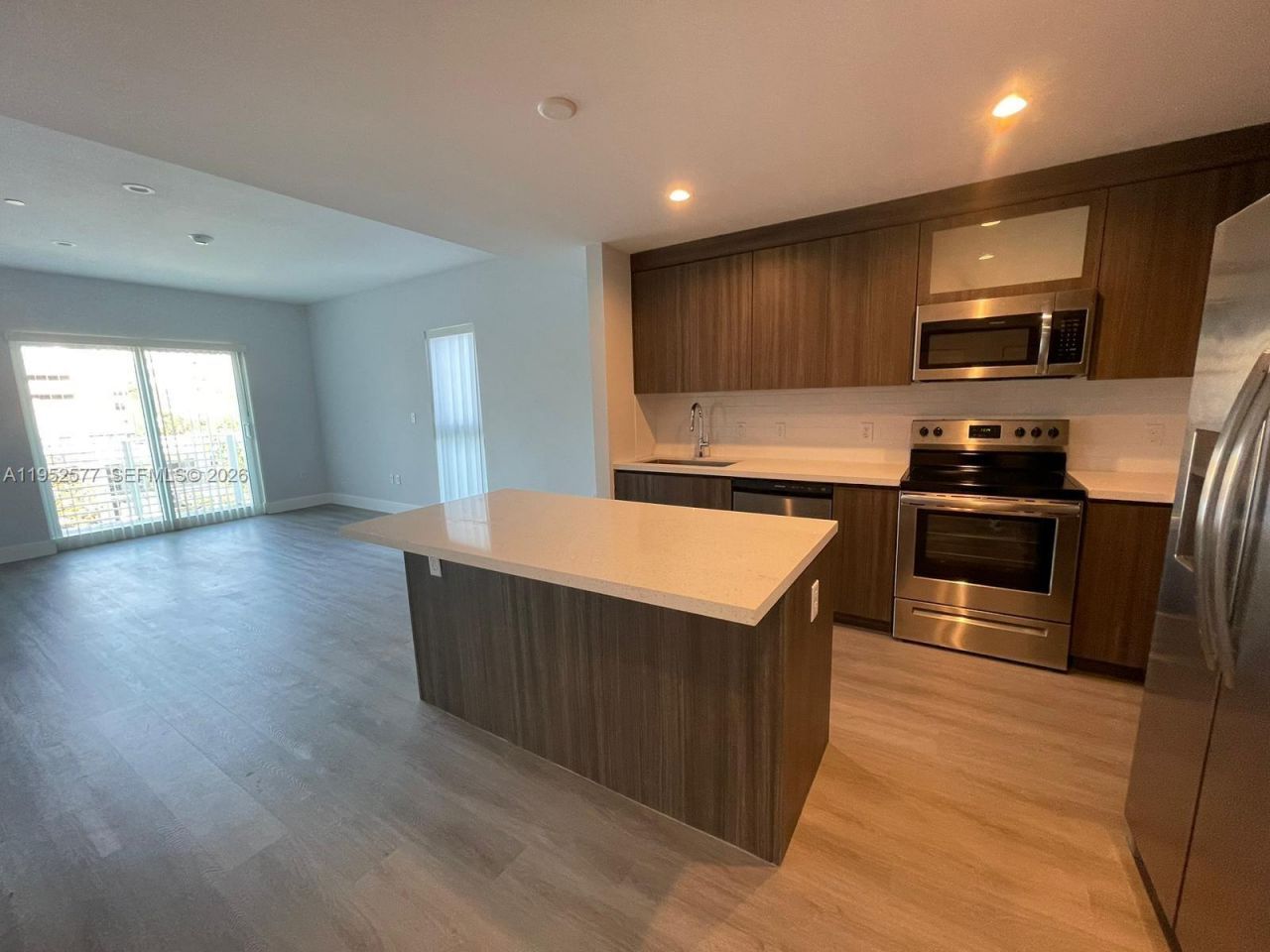 1938 Jackson St, Unit 301, Hollywood, FL 33020 Photo