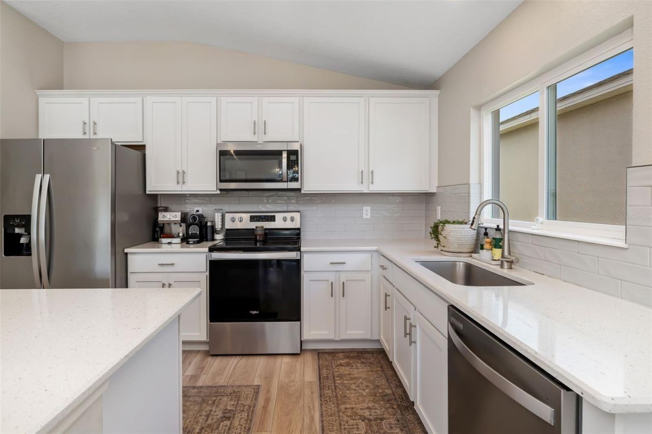 3565 74th Avenue Circle E, Sarasota, FL 34243 Photo