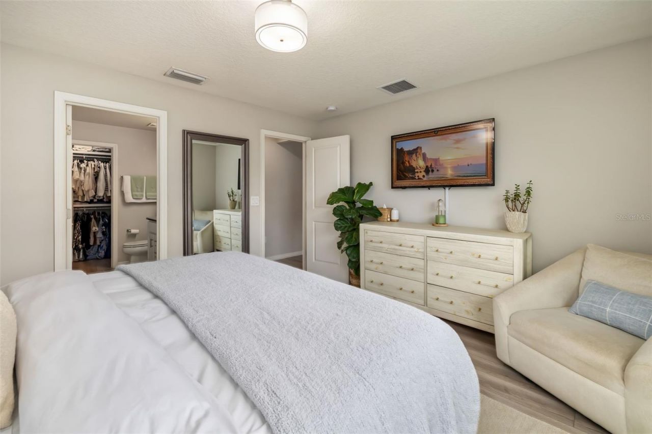 3565 74th Avenue Circle E, Sarasota, FL 34243 Photo