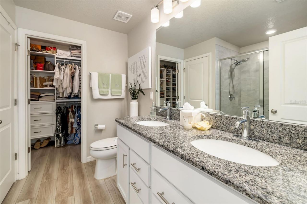 3565 74th Avenue Circle E, Sarasota, FL 34243 Photo