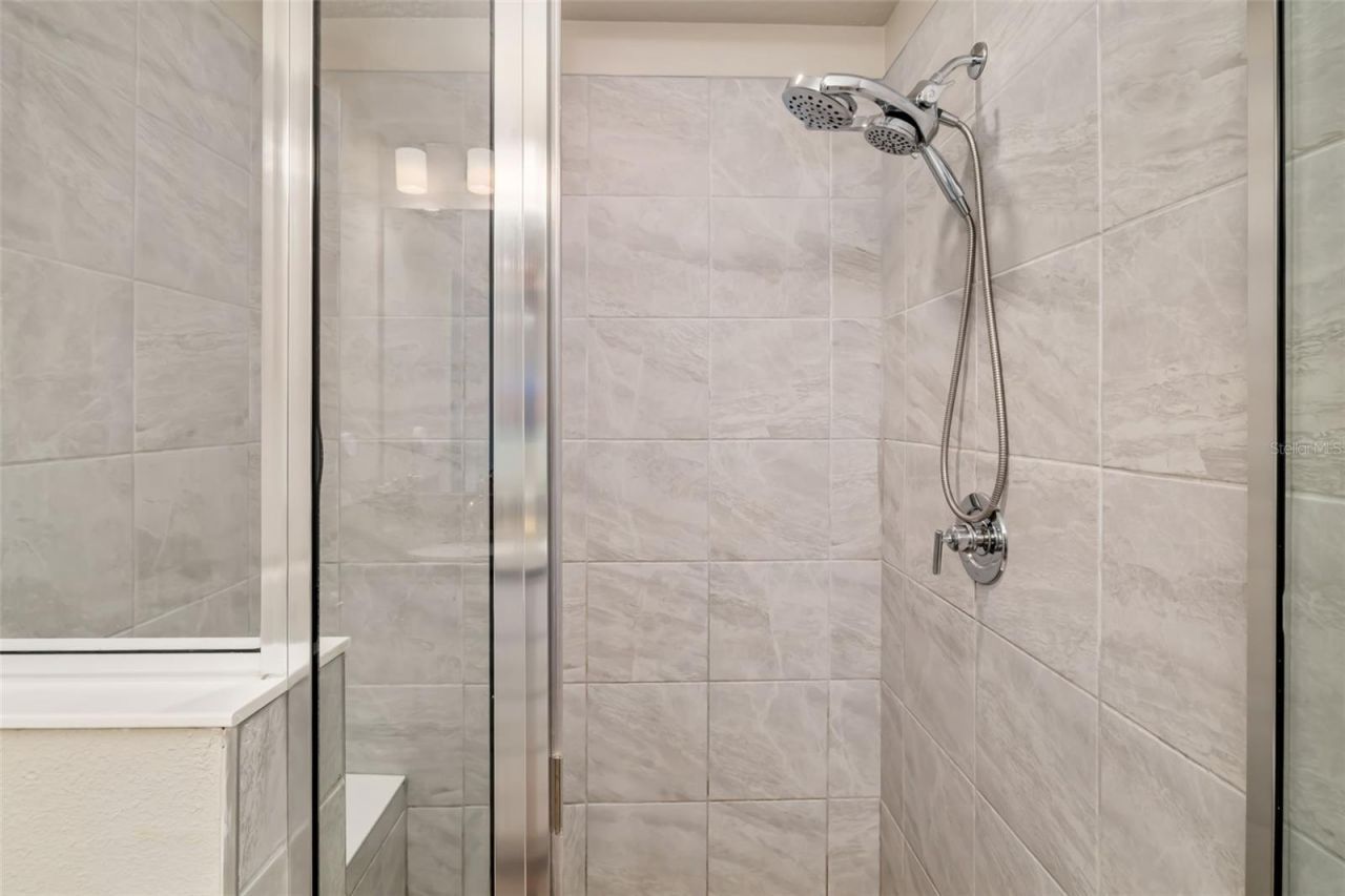 3565 74th Avenue Circle E, Sarasota, FL 34243 Photo