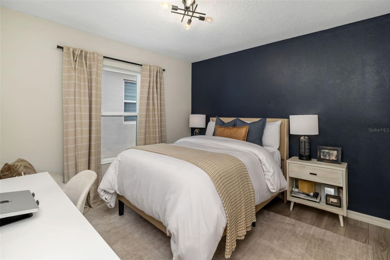 3565 74th Avenue Circle E, Sarasota, FL 34243 Photo