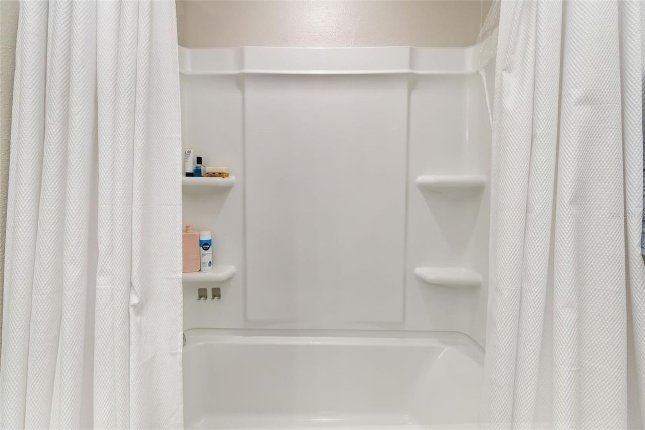 3565 74th Avenue Circle E, Sarasota, FL 34243 Photo