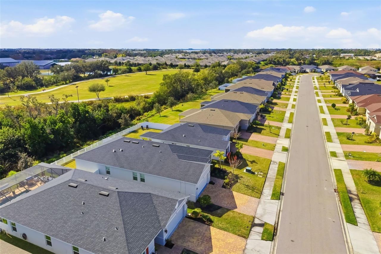 3565 74th Avenue Circle E, Sarasota, FL 34243 Photo