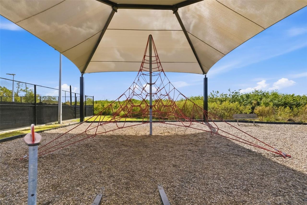 3565 74th Avenue Circle E, Sarasota, FL 34243 Photo