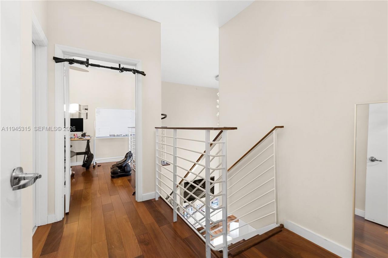 60 SW 13th St, Unit 5012, Miami, FL 33130 Photo