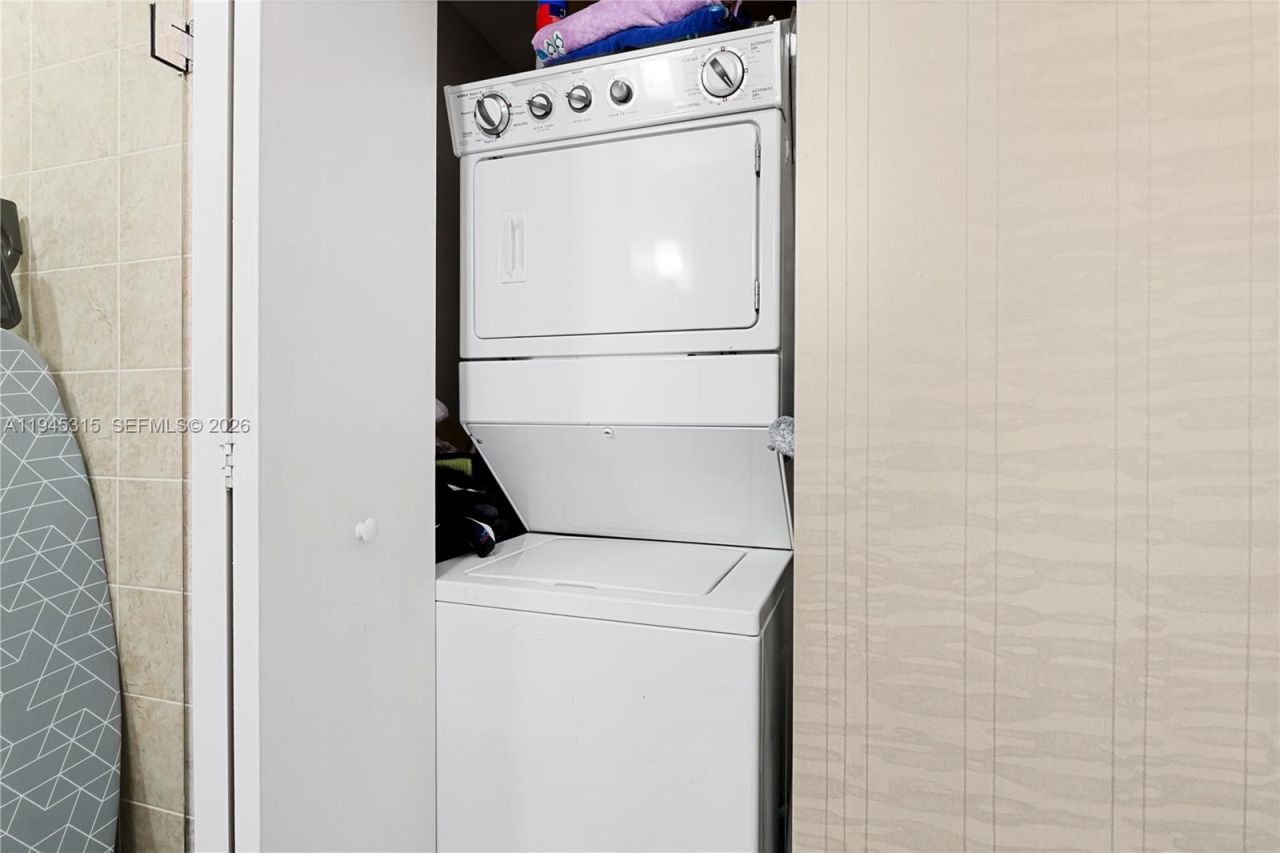 60 SW 13th St, Unit 5012, Miami, FL 33130 Photo