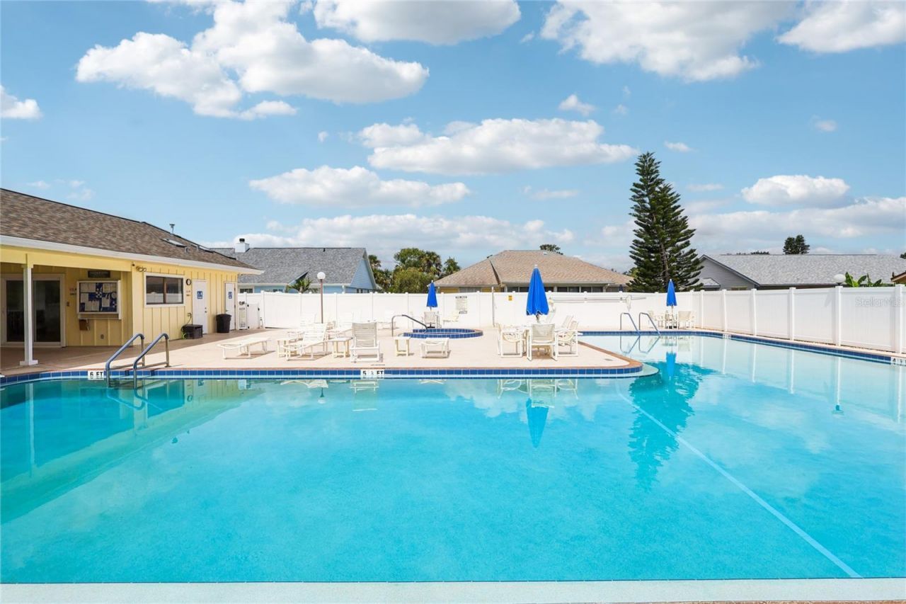 102 Golf Club Drive, New Smyrna Beach, FL 32168 Photo