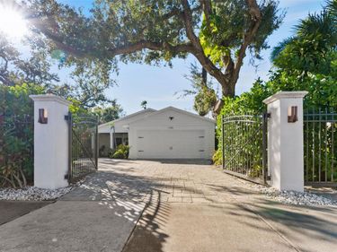 1740 S ORANGE AVENUE, SARASOTA, FL 34239