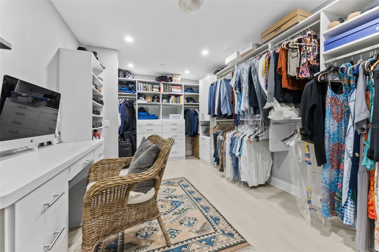 1740 S Orange Avenue, Sarasota, FL 34239 Photo