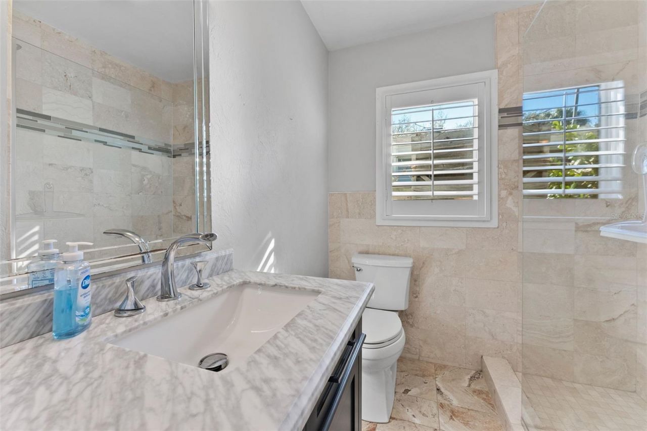 1740 S Orange Avenue, Sarasota, FL 34239 Photo