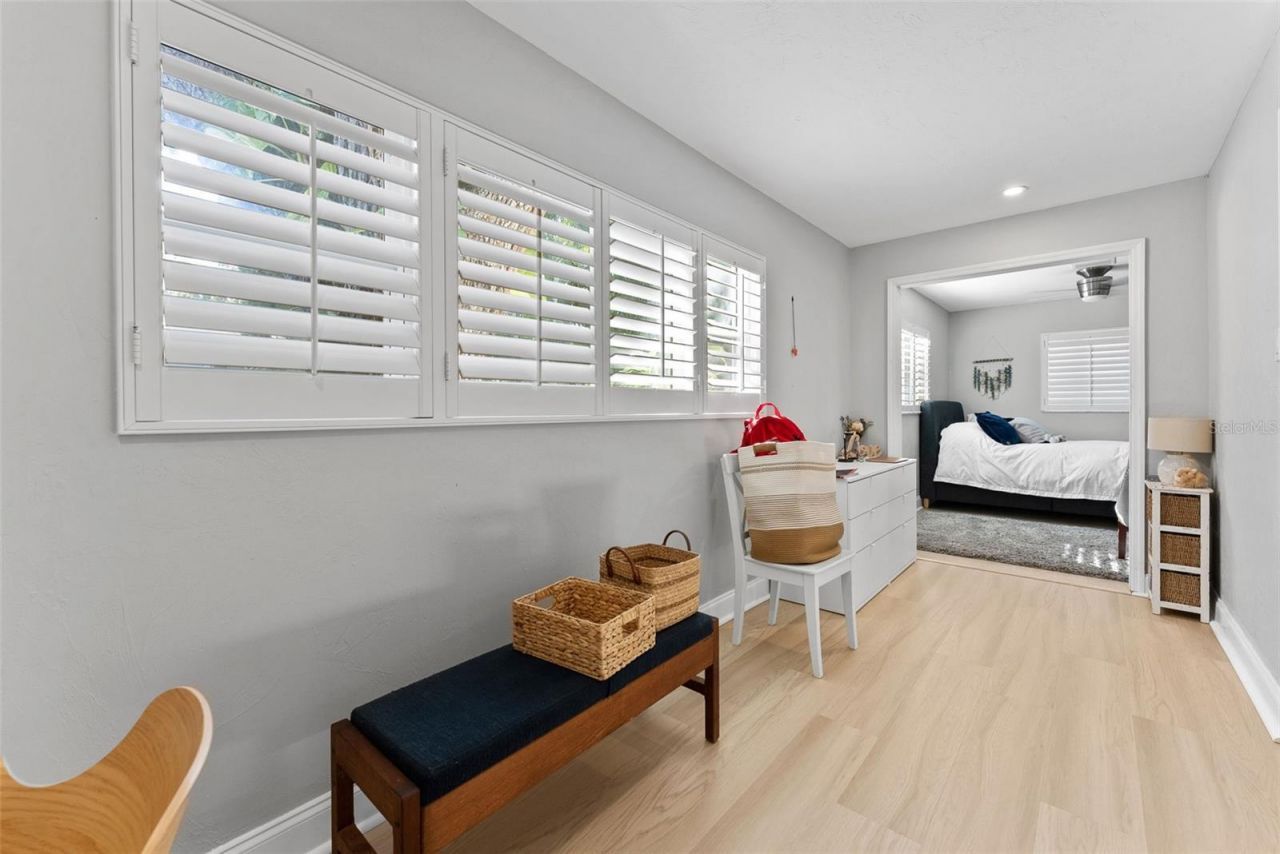 1740 S Orange Avenue, Sarasota, FL 34239 Photo