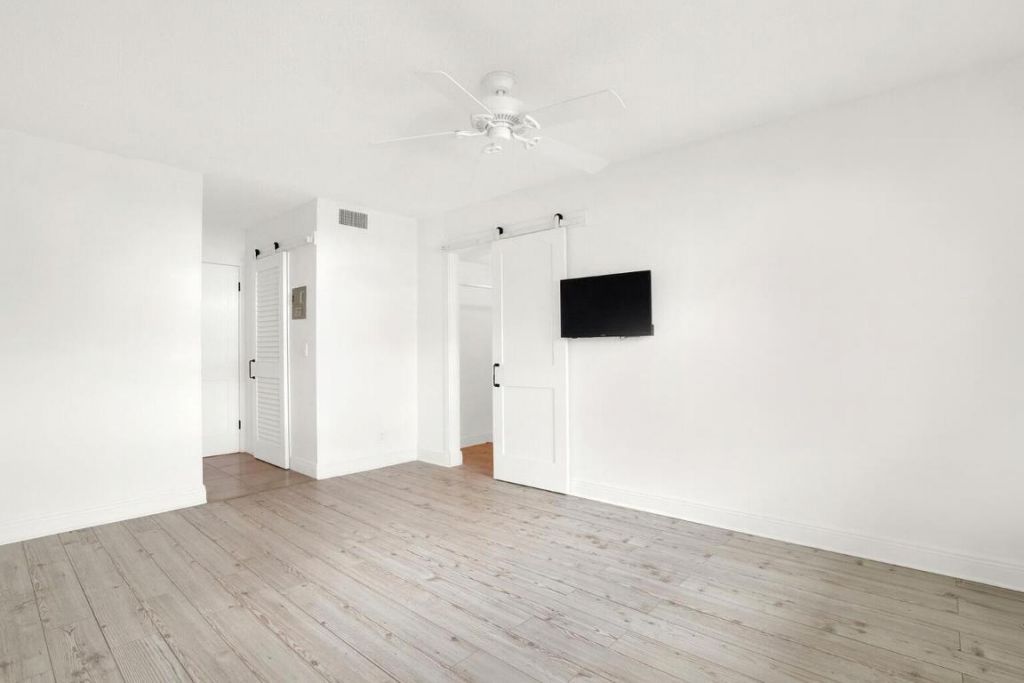 32 Colonial Club Drive, Unit 203, Boynton Beach, FL 33435 Photo