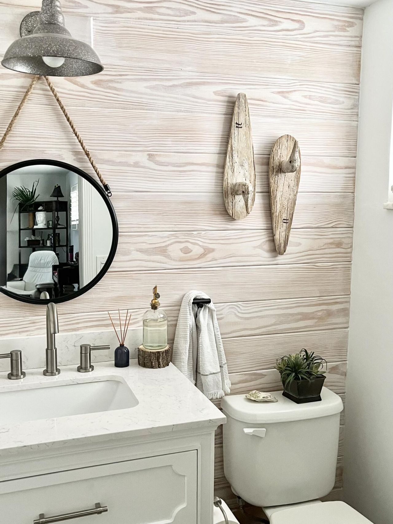 32 Colonial Club Drive, Unit 203, Boynton Beach, FL 33435 Photo