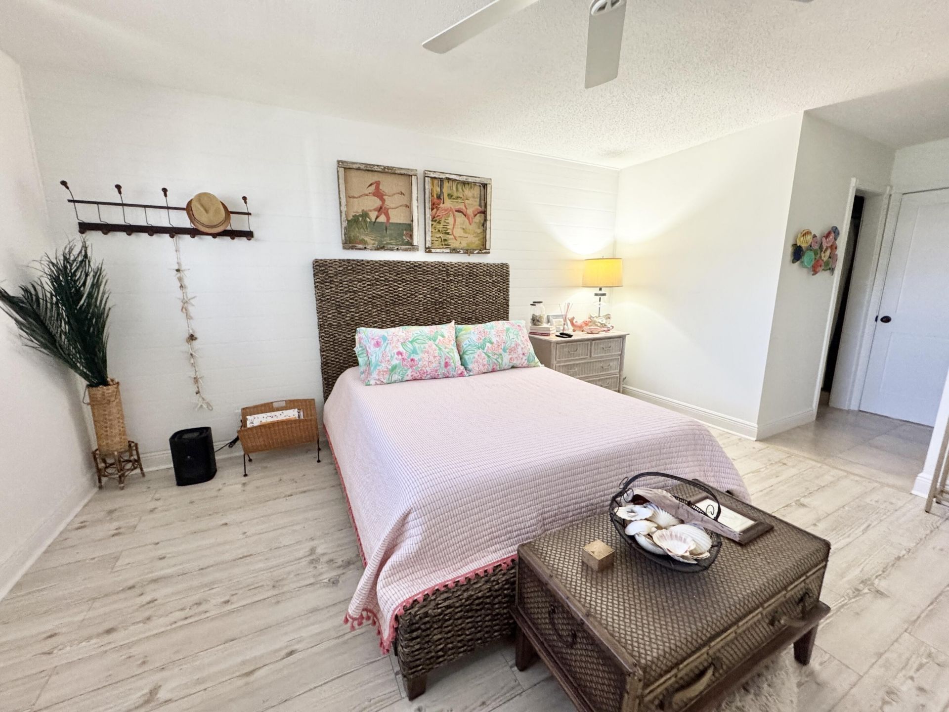 32 Colonial Club Drive, Unit 203, Boynton Beach, FL 33435 Photo