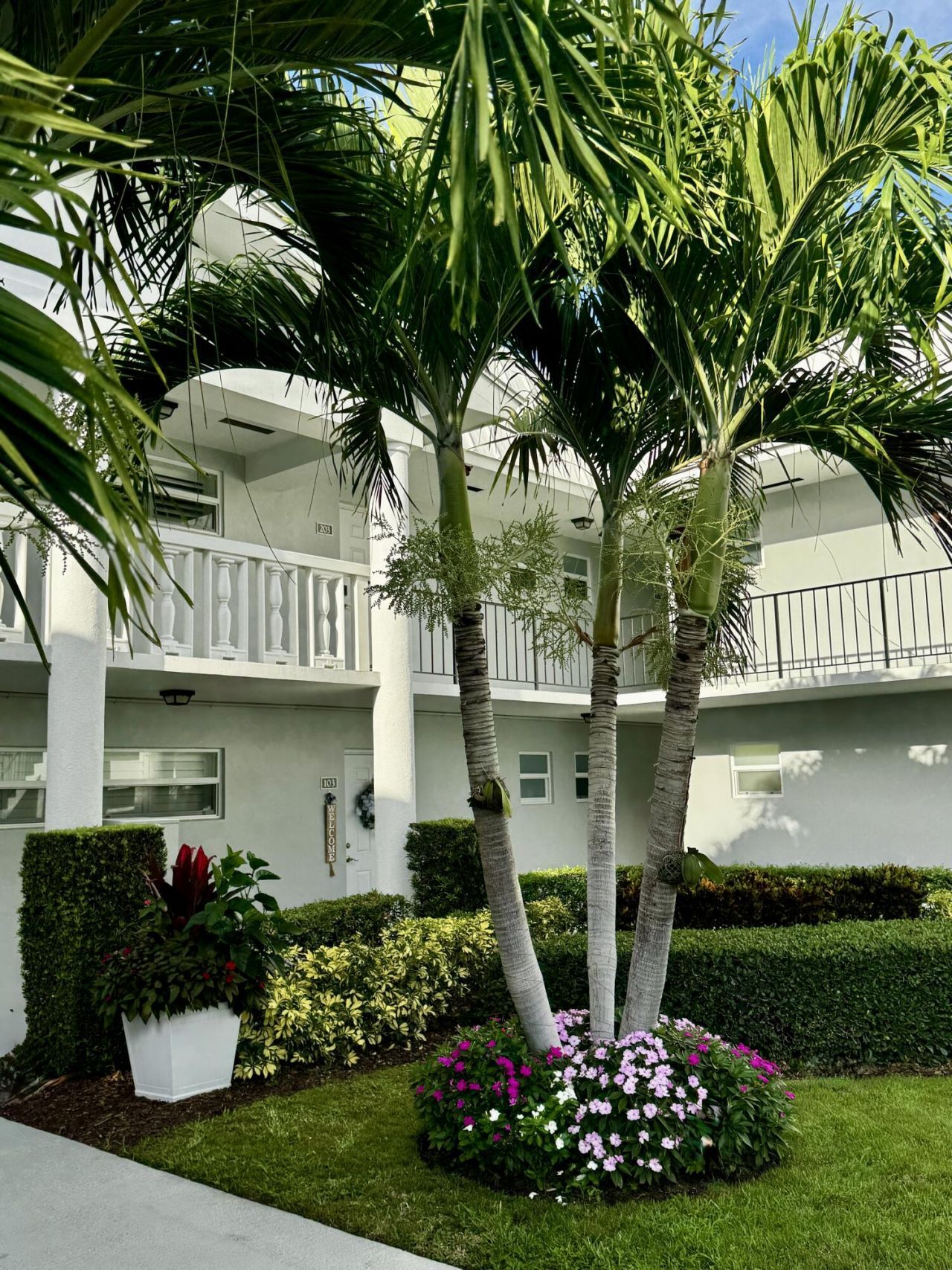32 Colonial Club Drive, Unit 203, Boynton Beach, FL 33435 Photo