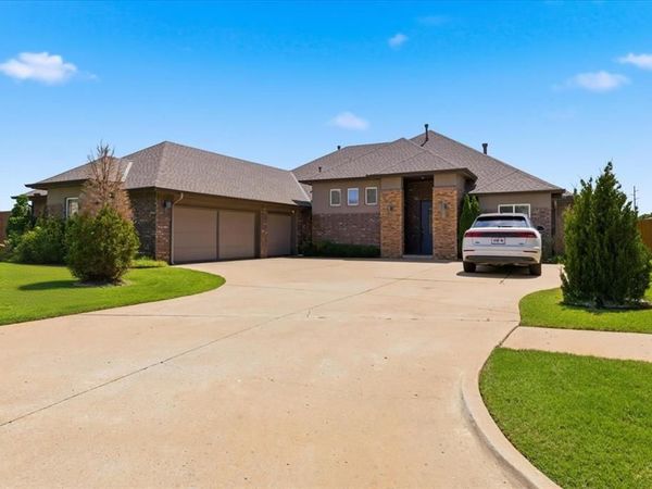 19404 Fieldshire Street, Edmond, OK 73012