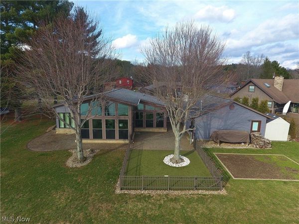 1251 Arrowhead Drive SW, Dellroy, OH 44620