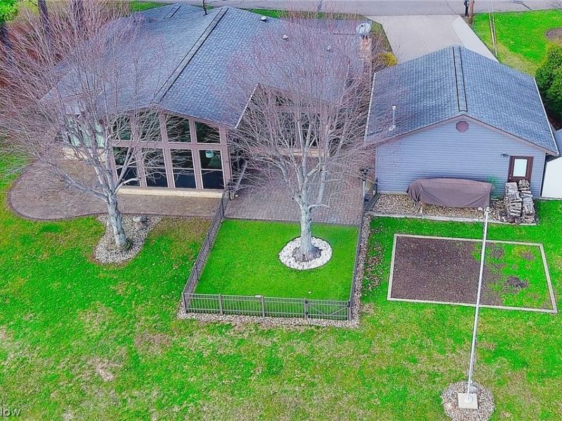 1251 Arrowhead Drive SW, Dellroy, OH 44620 Photo 2