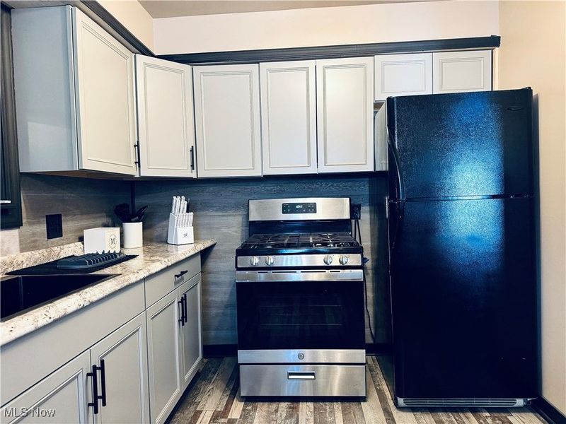 629 Hyatt Avenue, Campbell, OH 44405 Photo 7