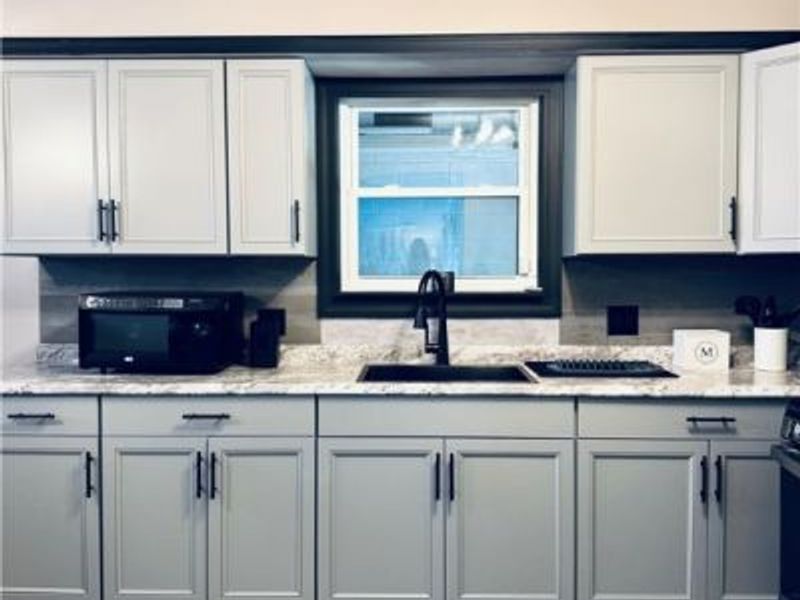 629 Hyatt Avenue, Campbell, OH 44405 Photo 8