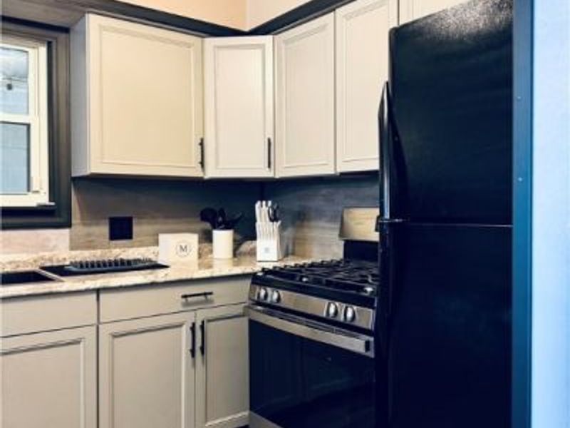 629 Hyatt Avenue, Campbell, OH 44405 Photo 9