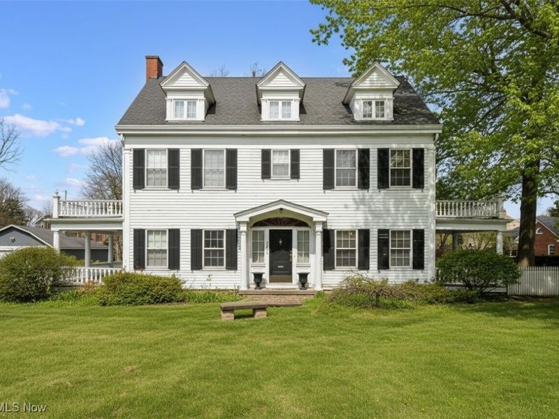 2830 Lee Road, Shaker Heights, OH 44120 Photo 1