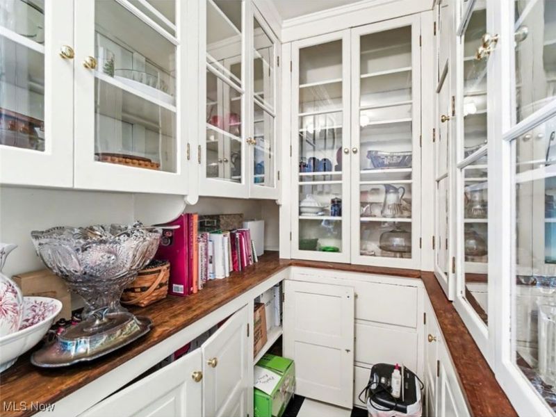 2830 Lee Road, Shaker Heights, OH 44120 Photo 24