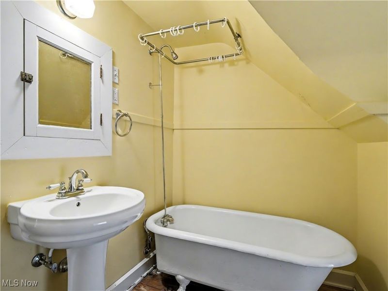 2830 Lee Road, Shaker Heights, OH 44120 Photo 33