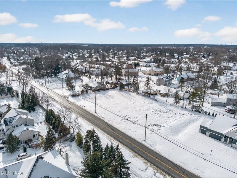560 Lear Road, Avon Lake, OH 44012 Photo 3