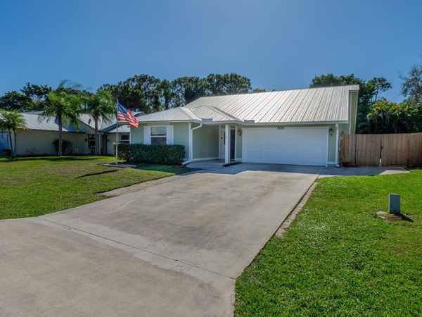 4222 SE Satinleaf Place, Stuart, FL 34997