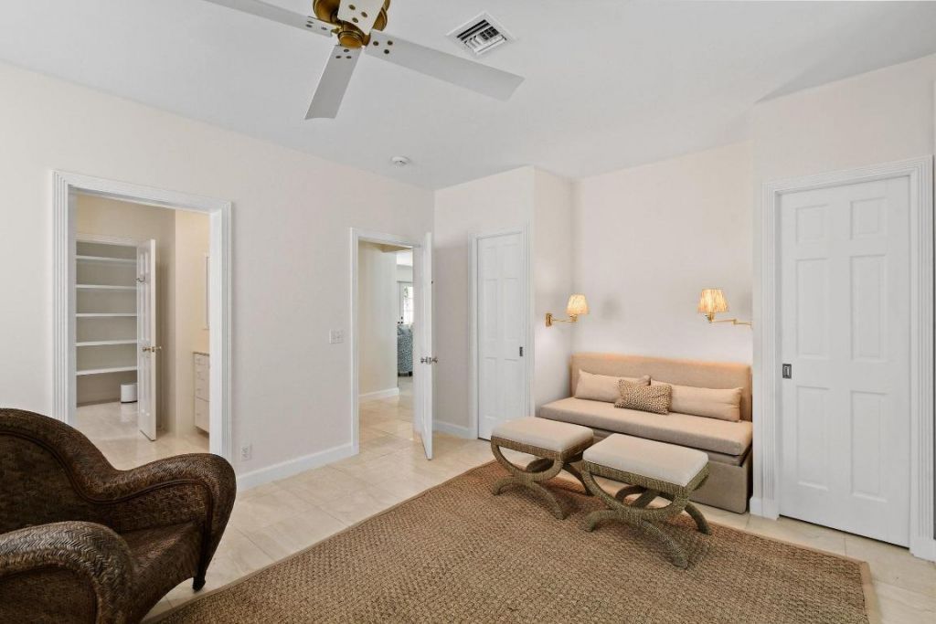 117 Via Vizcaya, Palm Beach, FL 33480 Photo