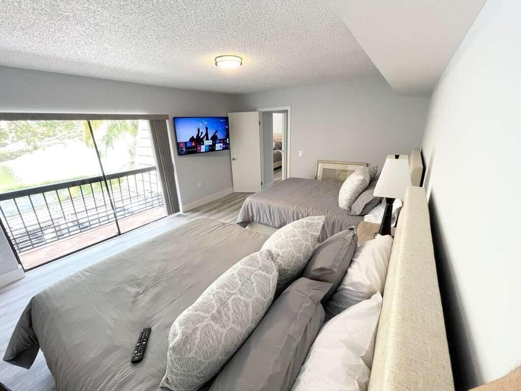 118 1st Terrace, Palm Beach Gardens, FL 33418 Photo