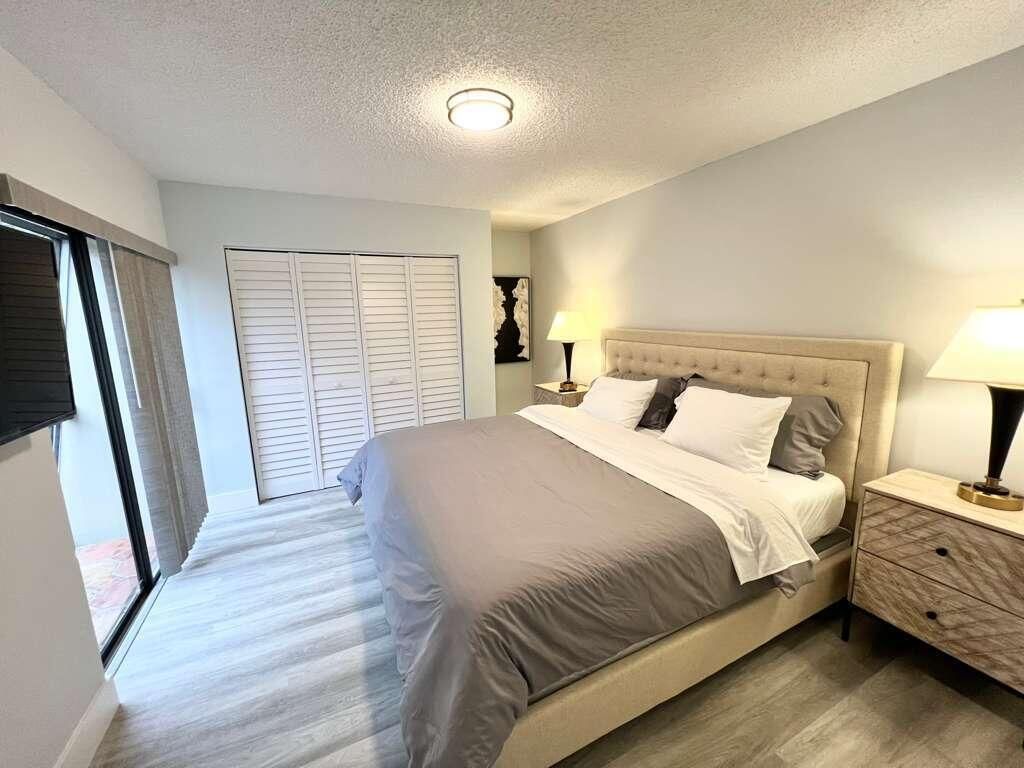 118 1st Terrace, Palm Beach Gardens, FL 33418 Photo