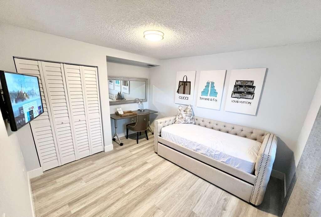 118 1st Terrace, Palm Beach Gardens, FL 33418 Photo