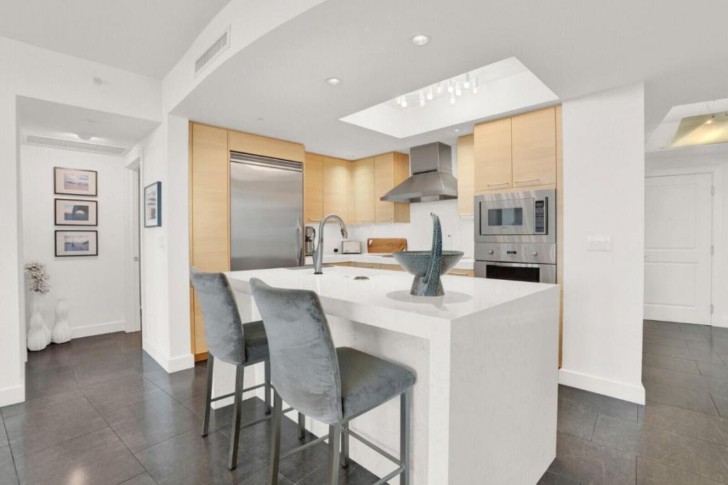 1 N Ocean Boulevard, Unit 812, Pompano Beach, FL 33062 Photo