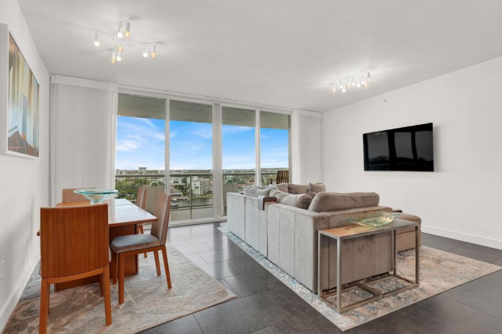 1 N Ocean Boulevard, Unit 812, Pompano Beach, FL 33062 Photo