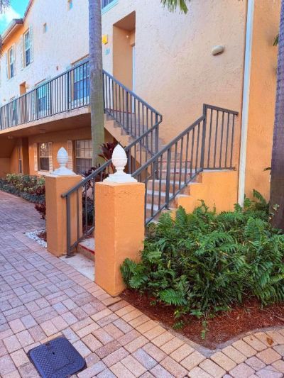 1040 Lake Shore Drive, Unit 204, Lake Park, FL 33403 Photo