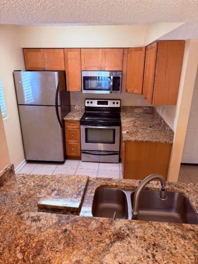 1040 Lake Shore Drive, Unit 204, Lake Park, FL 33403 Photo