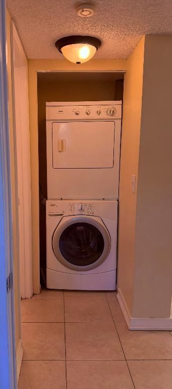 1040 Lake Shore Drive, Unit 204, Lake Park, FL 33403 Photo