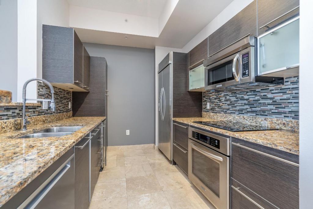 550 Okeechobee Boulevard, Unit Lph-06, West Palm Beach, FL 33401 Photo