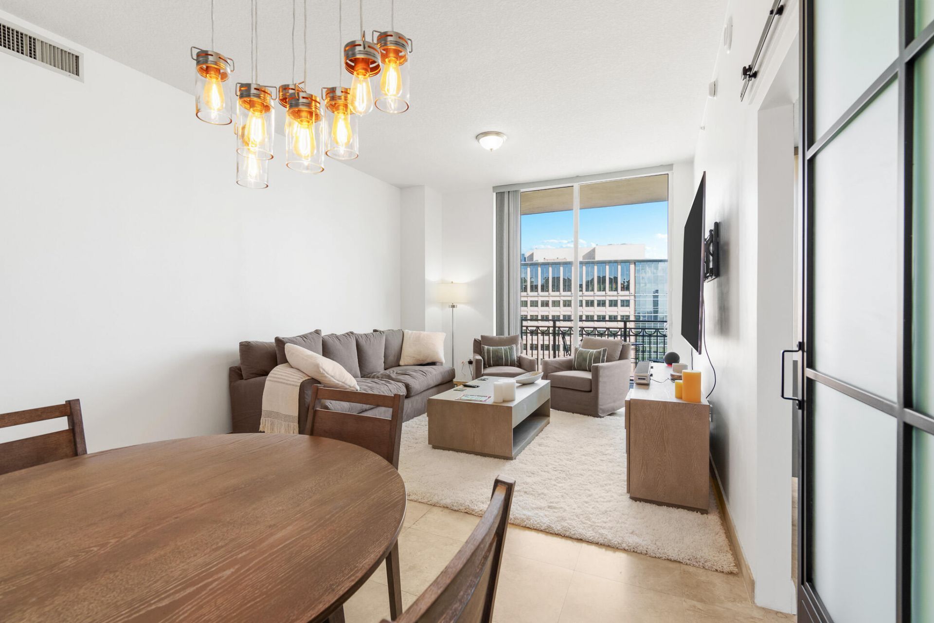 550 Okeechobee Boulevard, Unit Lph-06, West Palm Beach, FL 33401 Photo